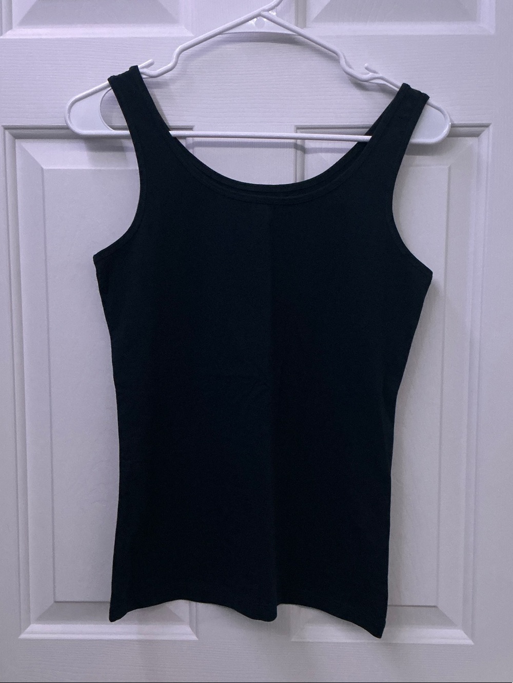 G.H. Bass & Co. Black Women's Ribbed Tank Top